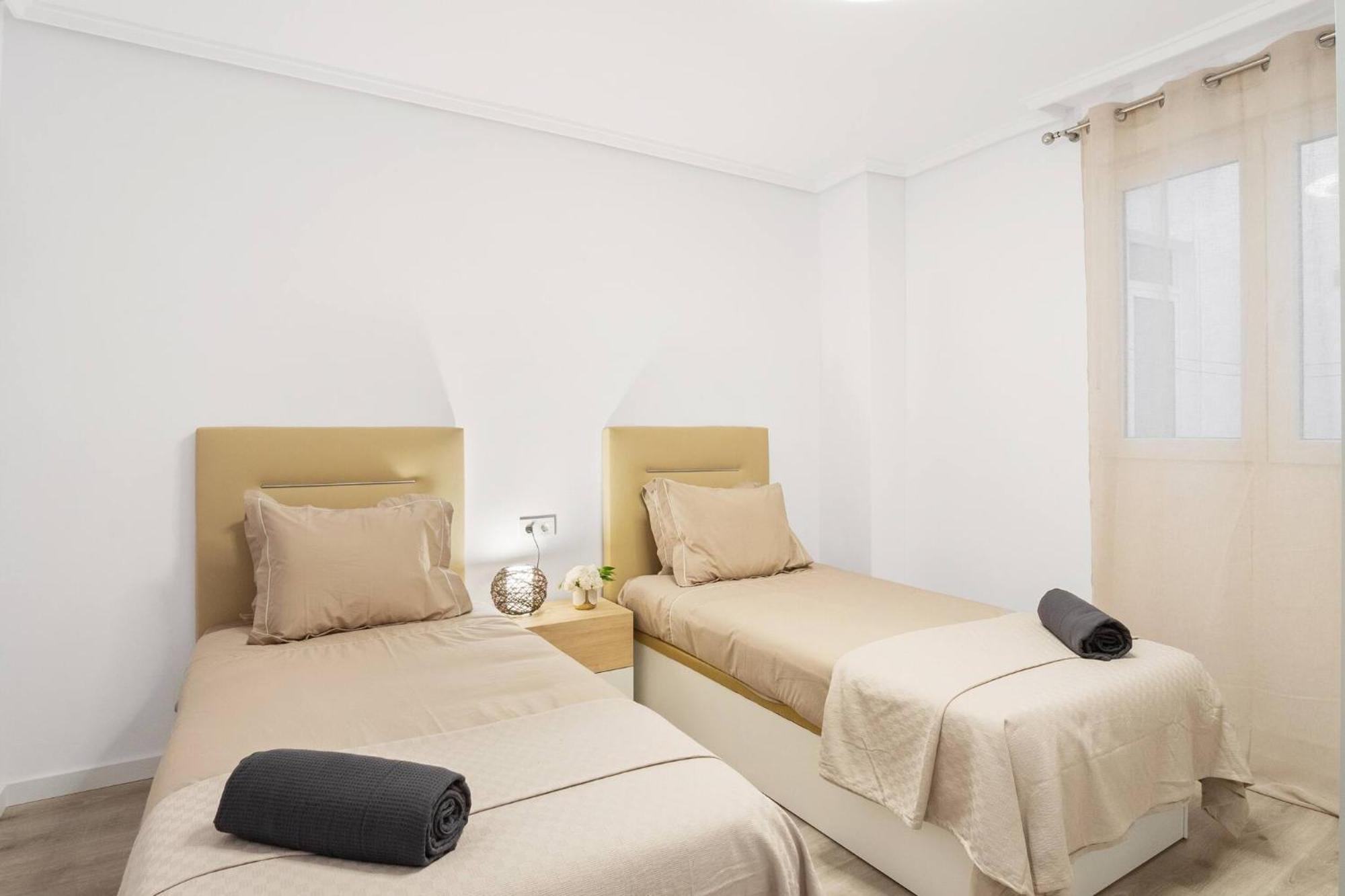 Noche By The Sea Appartement Torrevieja Buitenkant foto